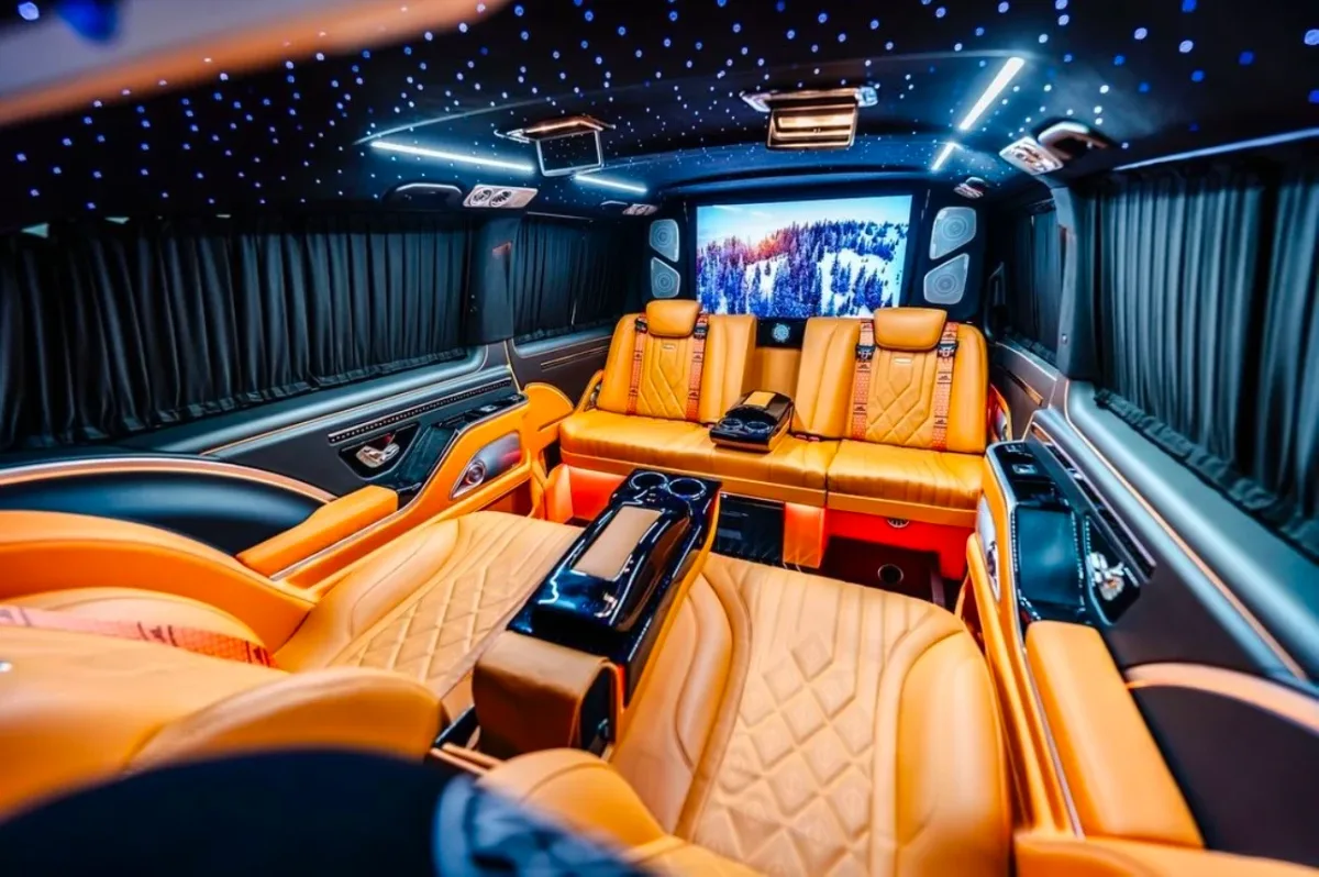 Premium Minivan 