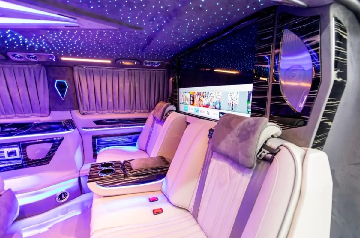 Premium Minivan 